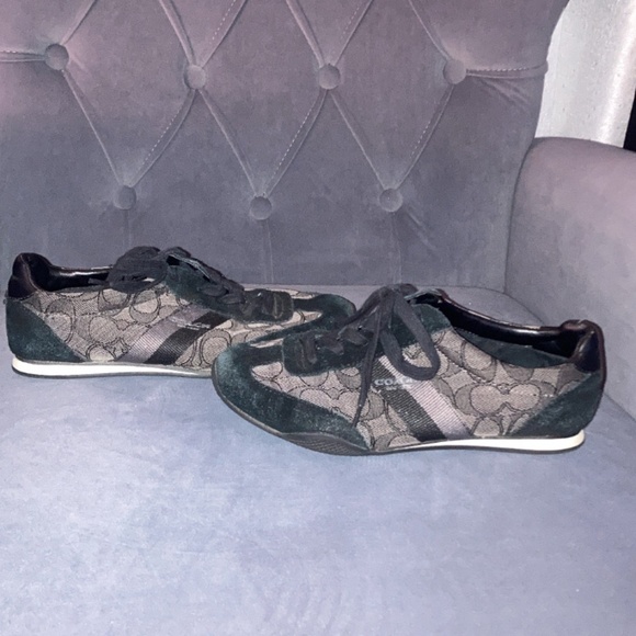 Coach runners - Picture 1 of 2